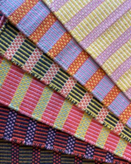 Lots of new, bright, and exciting things in the showroom 🤩🌈✨
.
#carpet #carpetdesign #carpetsamples #somuchtosee #touchandfeel #futuredesignprojects #broadloomcarpet #newness #coeflow