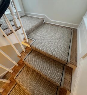Put a pipe in it! ✨✨✨
#stairrunner #carpetinstallation #floordecor #coeflow