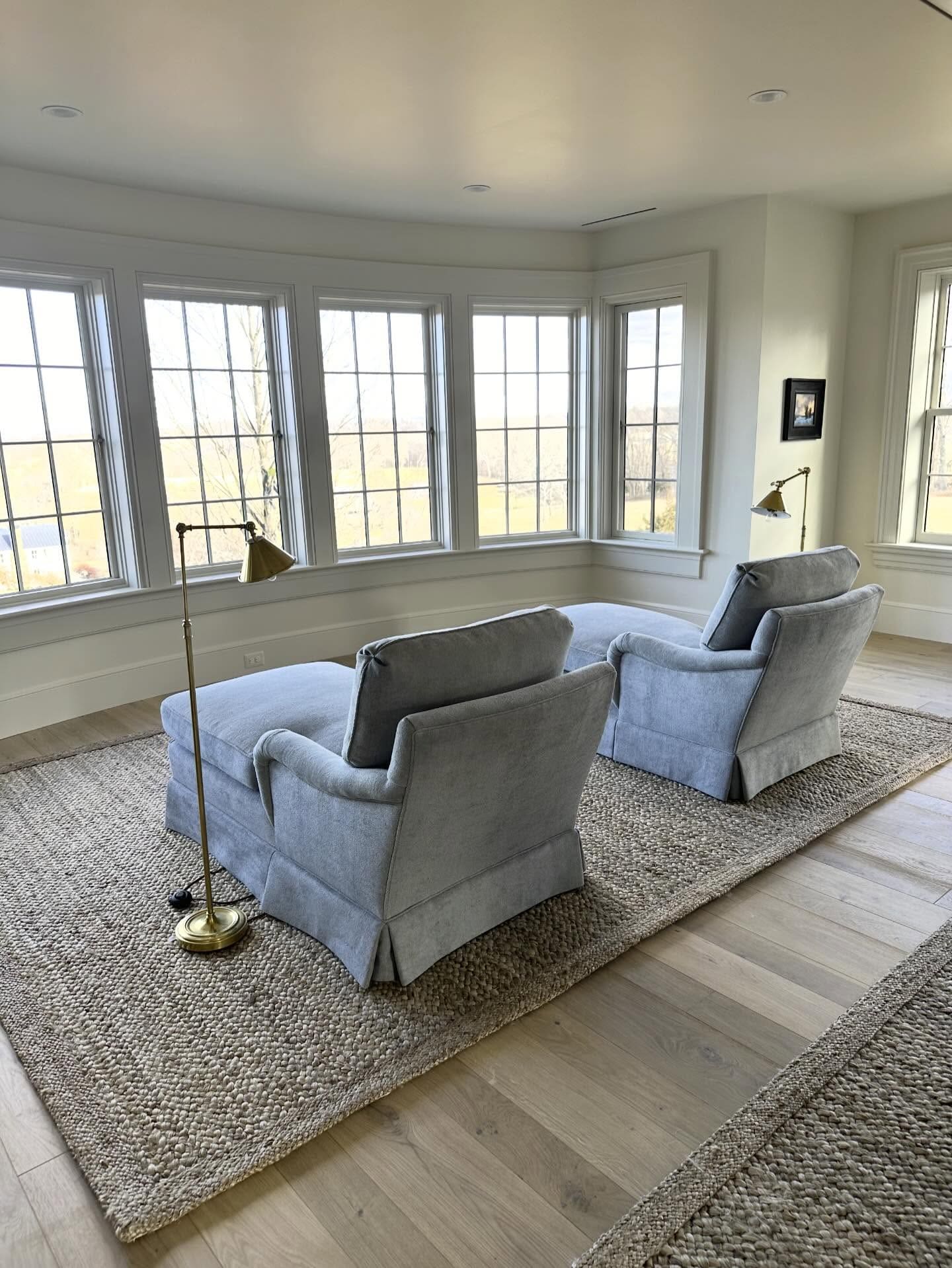 Braided glory ✨✨✨
A nook to watch the seasons change 🌱
#braidedrug #sisal #ruglove #interior #floordecor