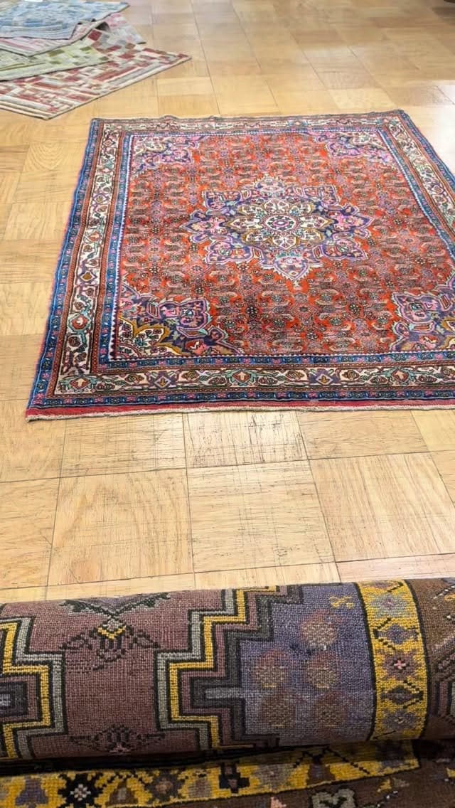 Please don’t ask how long this took 🤷🏻♀️🪩✨
#vintagerunner #ruglove #coeflow